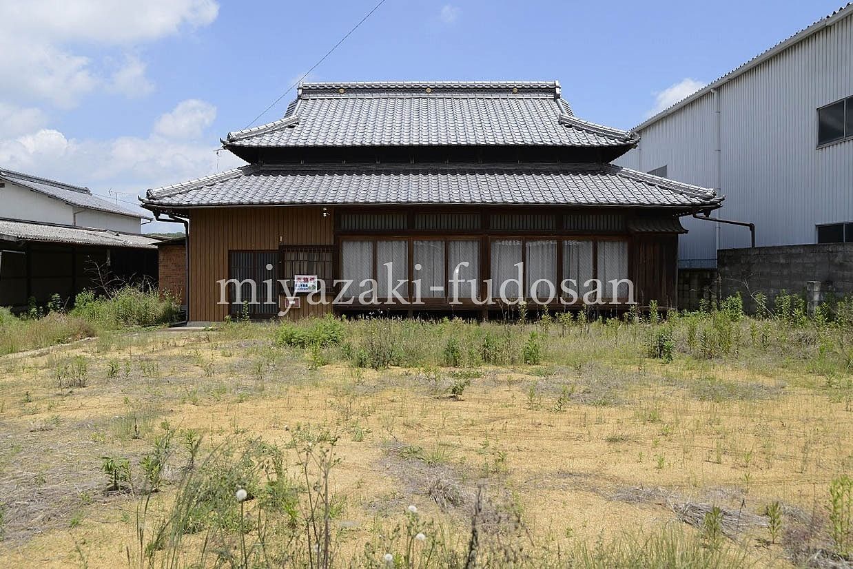 綾川町 昭和を残した庭の広い古民家